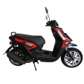 Gatan juridisk Petrolscooter 150cc röd snabb 